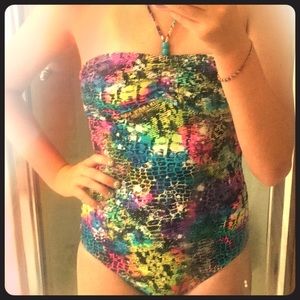 Women’s bathing suit
